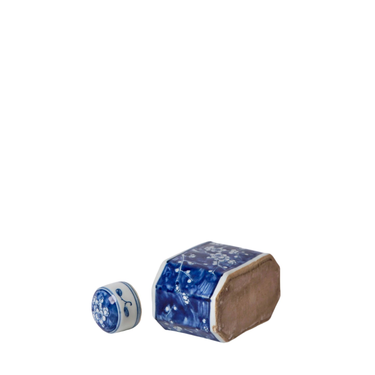 Blue and White Porcelain Plum Blossom Lidded Caddy