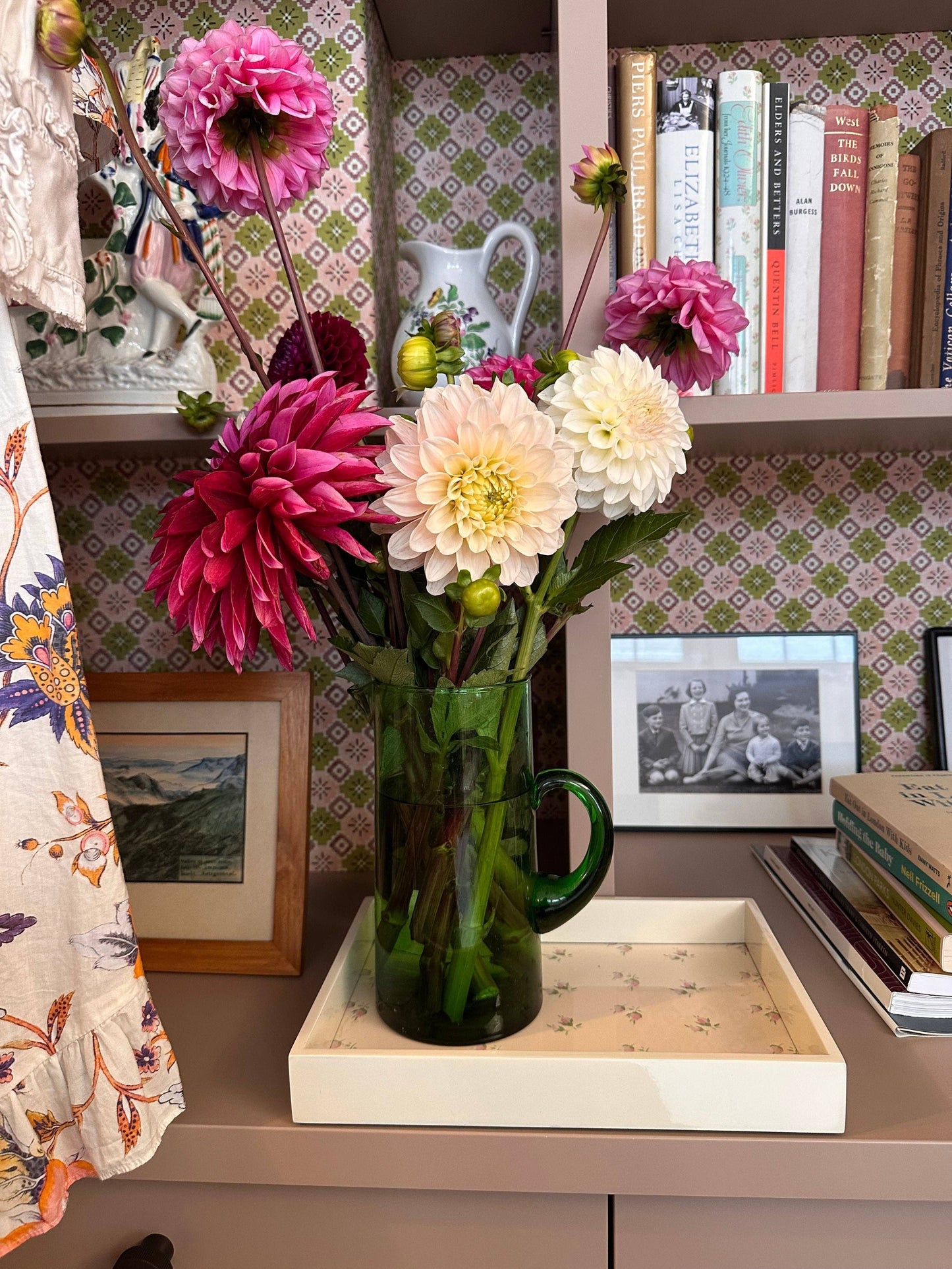 Rosebud Breakfast Tray in Cream